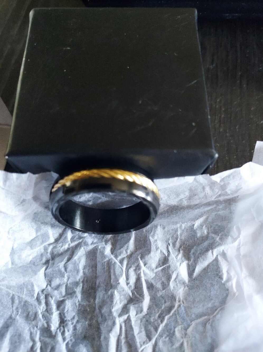 Avon Black Ring with Gold Rope Accent